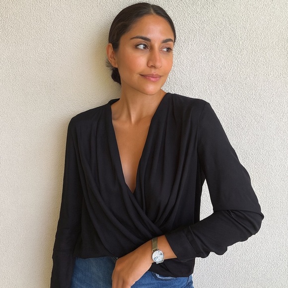 All in Favor Tops - NWOT All in Favor Blouse Open Top